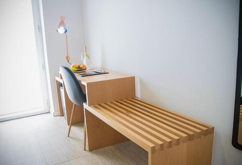 Отель Eh Piedra Y Luz