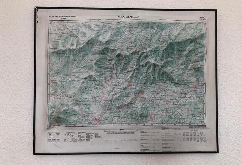 فندق El Colorín