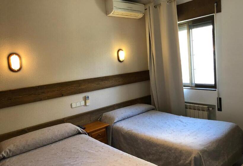 فندق El Colorín