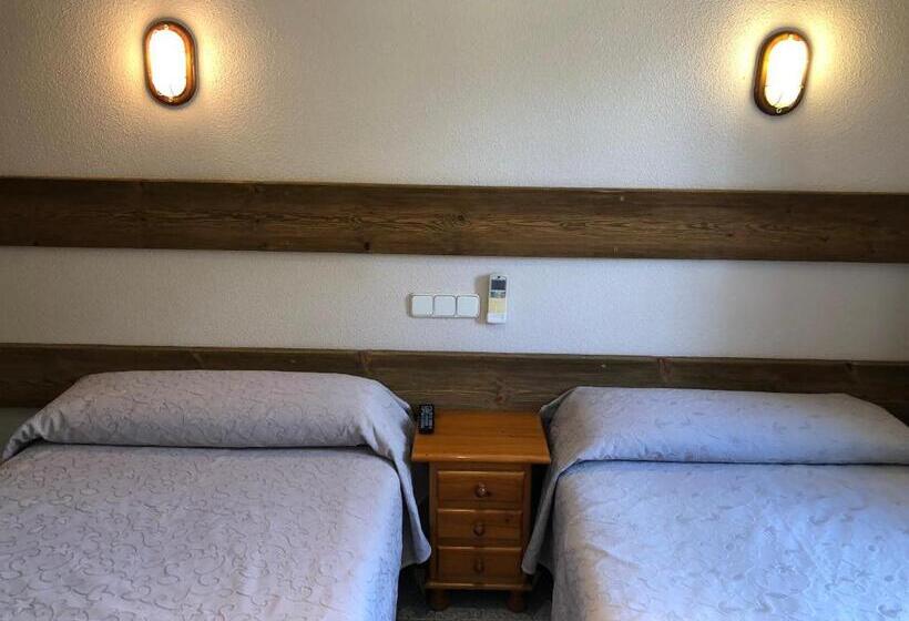 فندق El Colorín