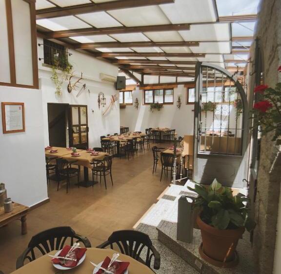 فندق El Colorín