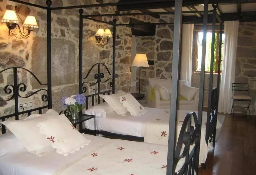 هتل Pazo A Freiria