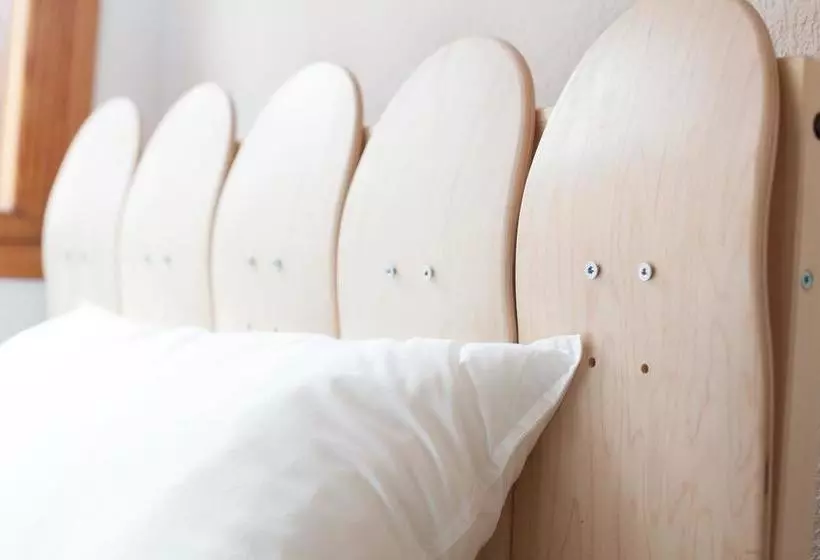 Moana Surf Hostel