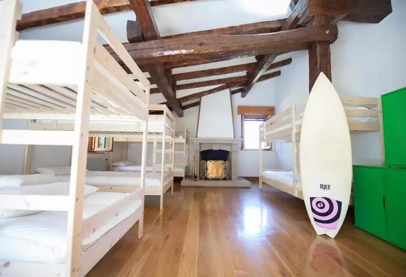 Moana Surf Hostel