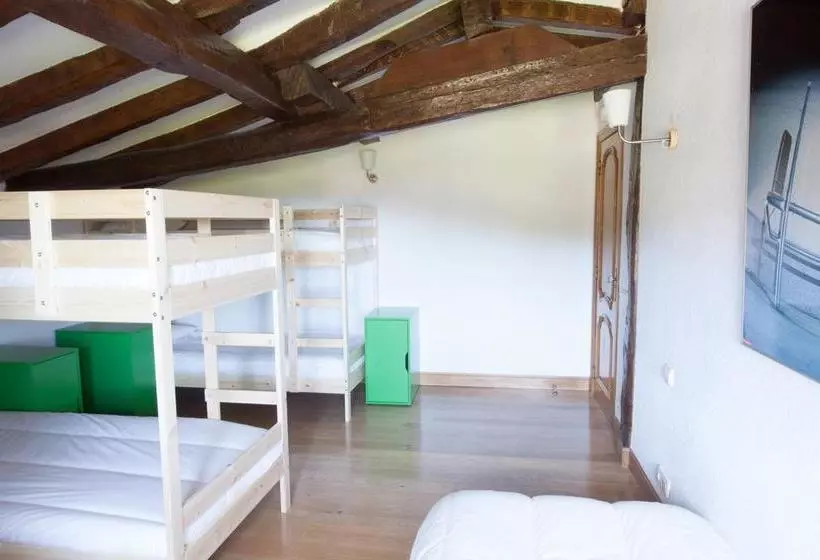 Moana Surf Hostel