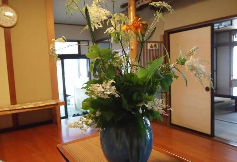 Oshi Ryokan