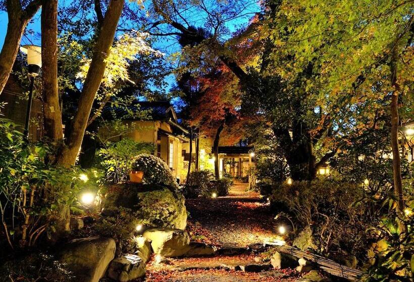 Ryokan Heihachi Tea House Inn