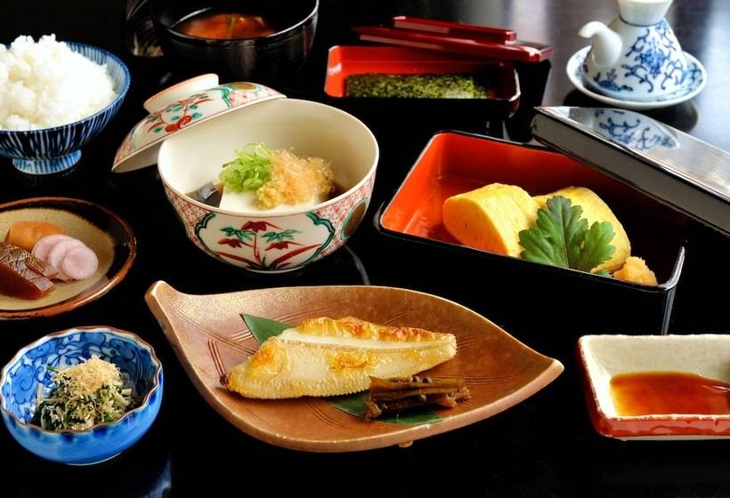 Ryokan Heihachi Tea House Inn