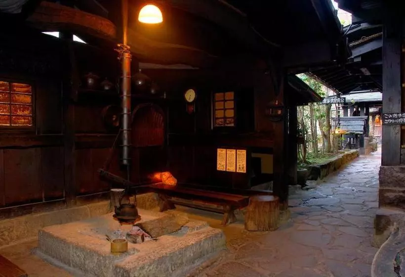 旅館 Kurokawa Onsen Yama No Yado Shinmeikan