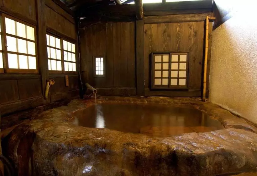 旅館 Kurokawa Onsen Yama No Yado Shinmeikan
