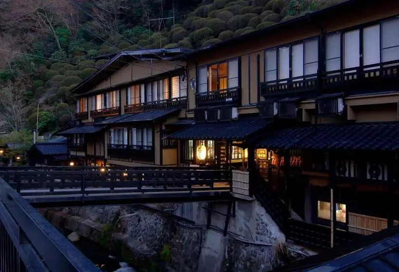 旅館 Kurokawa Onsen Yama No Yado Shinmeikan