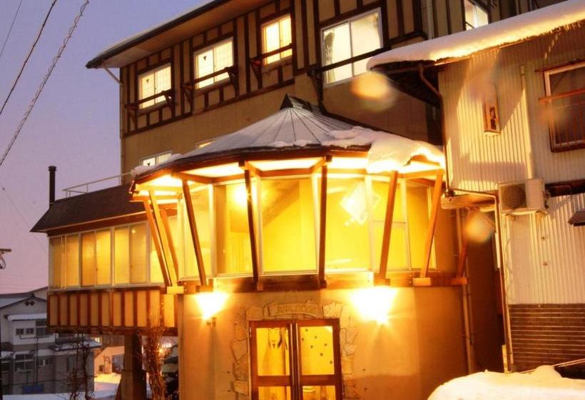 Ryokan Marunaka Lodge