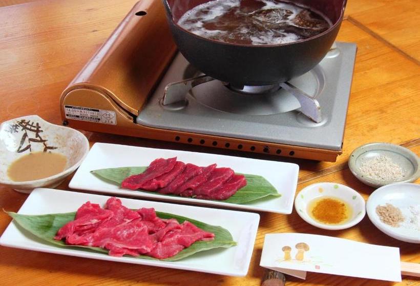 Ryokan Marunaka Lodge