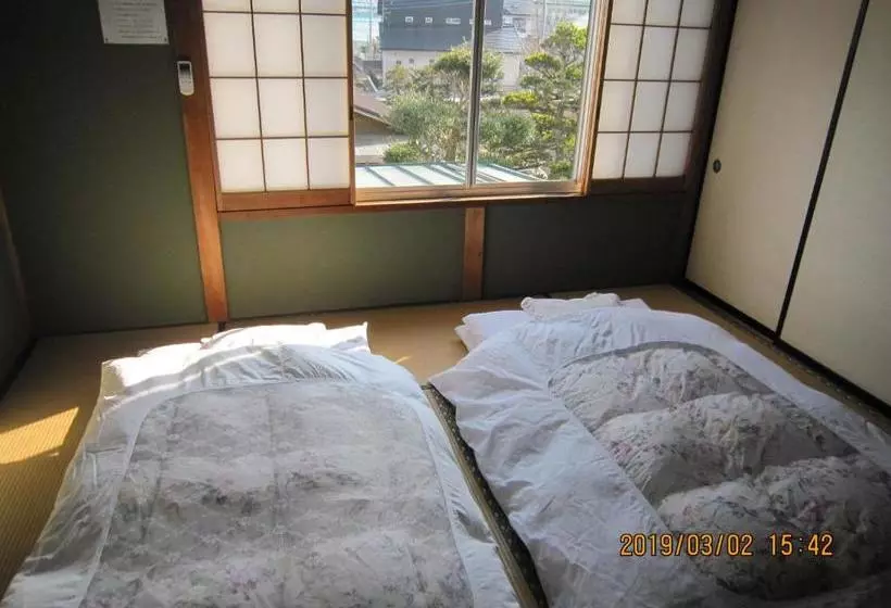 旅館 Minshuku Kobayashi