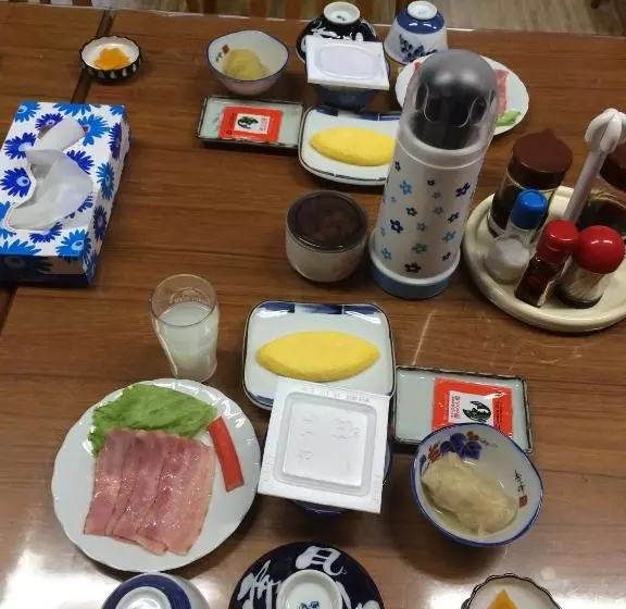 旅館 Onsen Minshuku Yutakaya