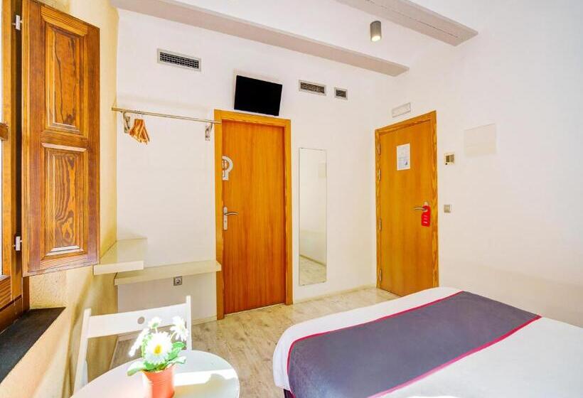 הוסטל Casa Del Cigroner