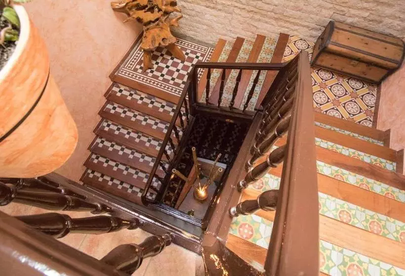 Albergue Cuatro Cantones