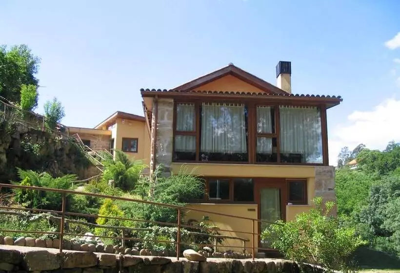 Albergue O Coto   Hostel
