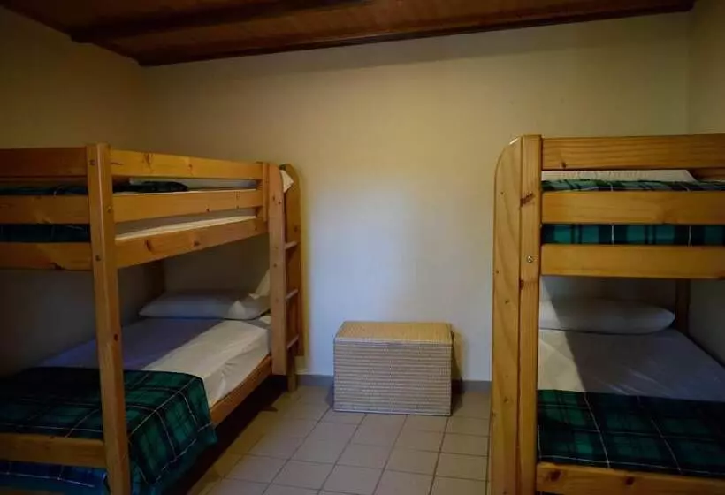 Albergue O Coto   Hostel