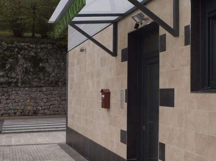 旅馆 Pension Andoain