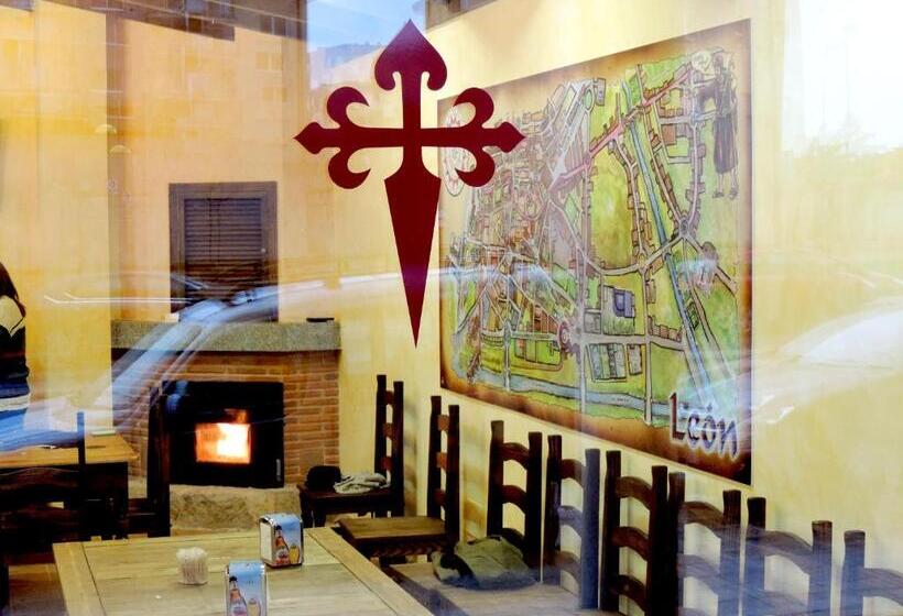 Albergue Santo Tomás De Canterbury Hostel