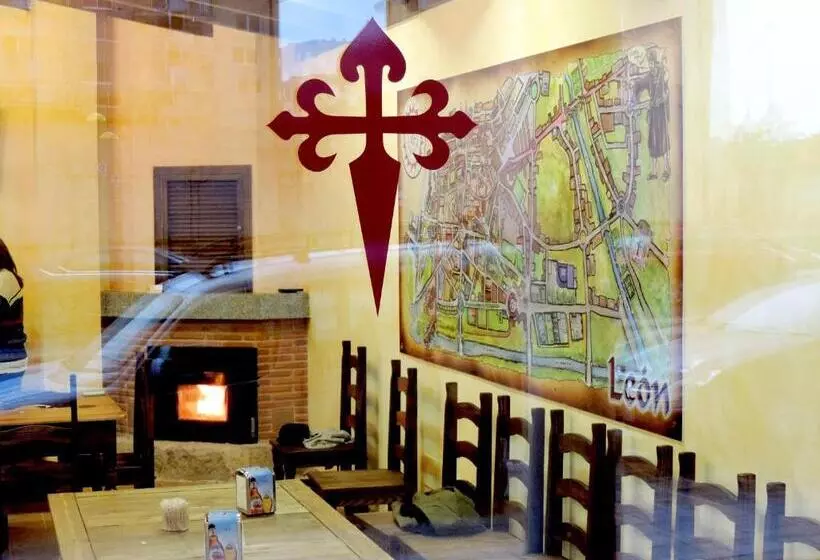 Albergue Santo Tomás De Canterbury   Hostel