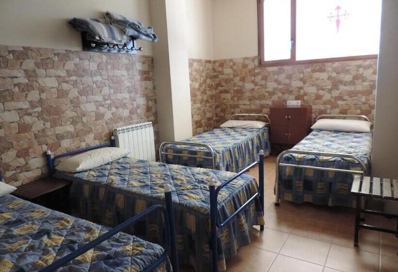Albergue Santo Tomás De Canterbury Hostel