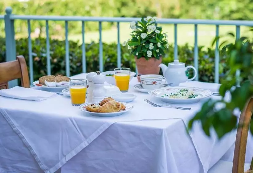 تختخواب و صبحانه Casa Luna Verde