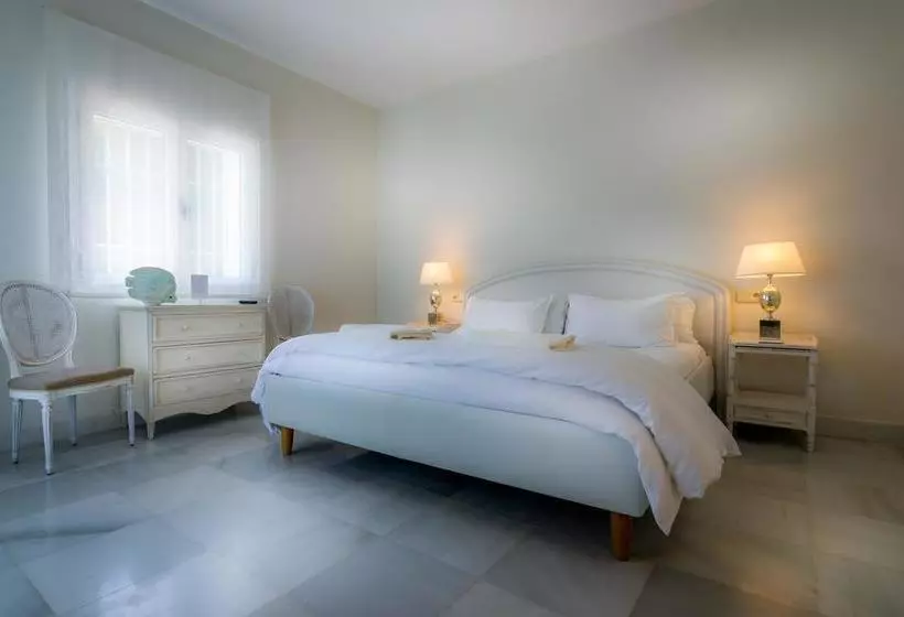 تختخواب و صبحانه Casa Luna Verde