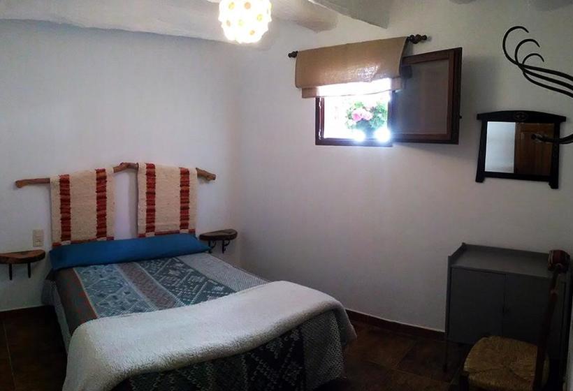 ベッドアンドブレックファースト Refugio Alpujarra Alta