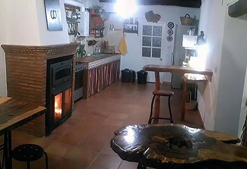 ベッドアンドブレックファースト Refugio Alpujarra Alta