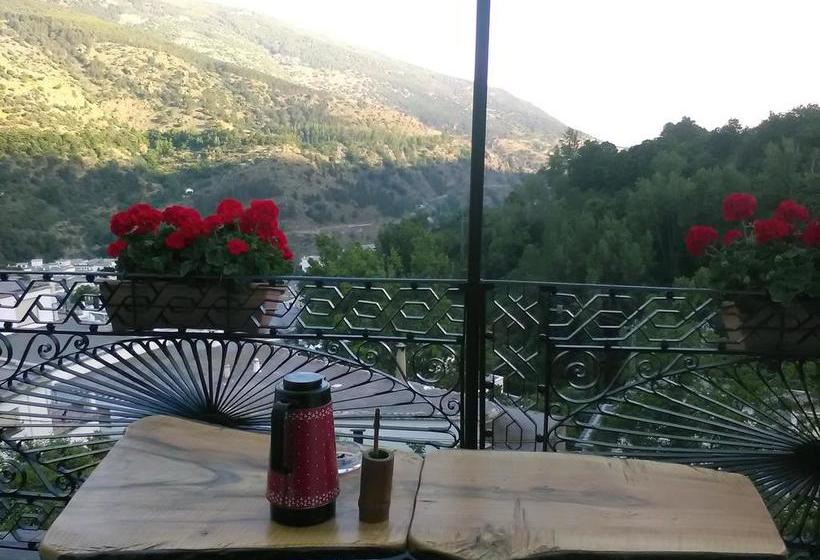 ベッドアンドブレックファースト Refugio Alpujarra Alta