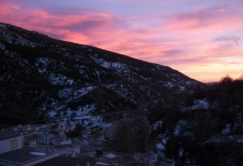 ベッドアンドブレックファースト Refugio Alpujarra Alta