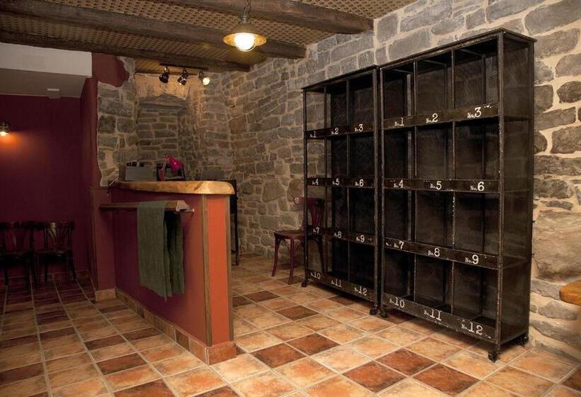 Hostel Albergue Monte Perdido