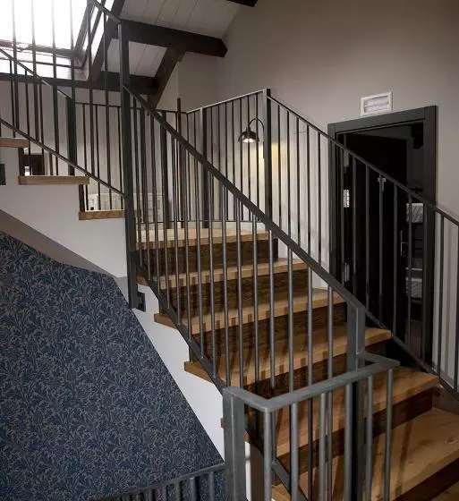 Hostel Albergue Monte Perdido