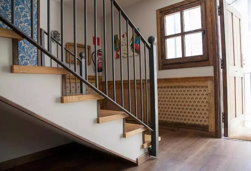 Hostel Albergue Monte Perdido