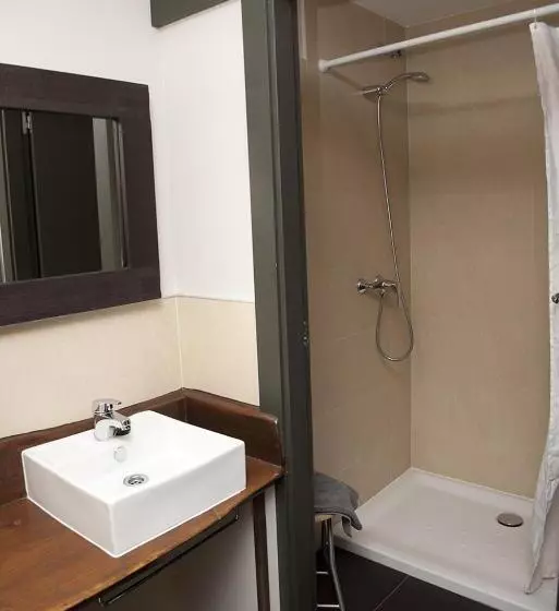 Hostel Albergue Monte Perdido