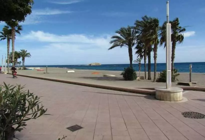 هتل Alboran