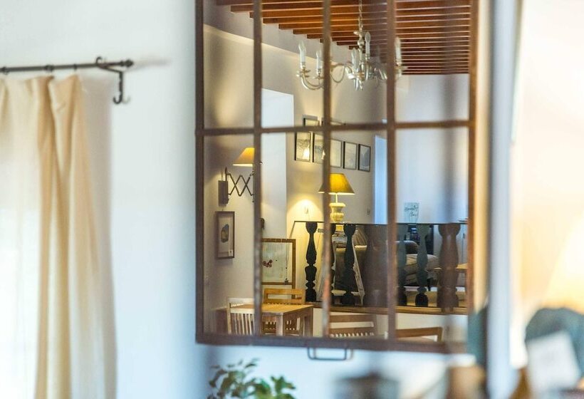 בית מלון כפרי Cal Secretari Vell   Turismo De Interior