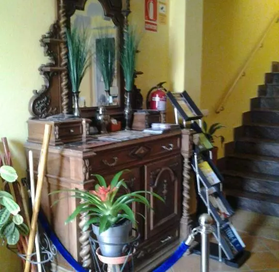 ホテル Ctr San Baudelio