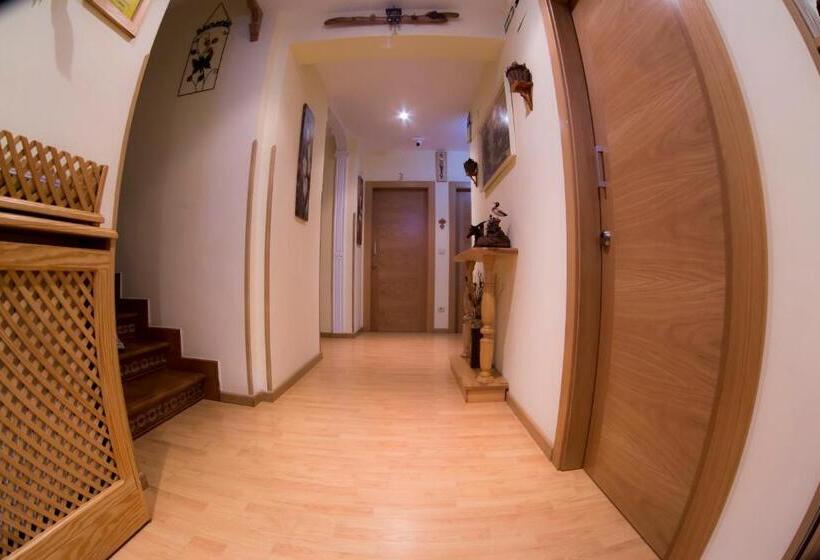 فندق El Horreo De Aviles