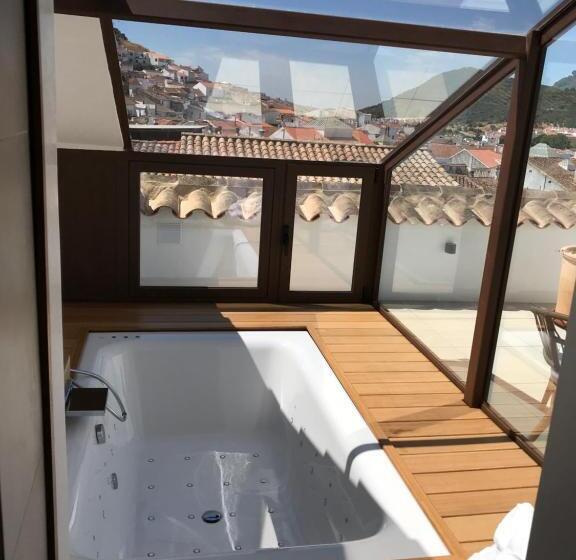 فندق Galeria Essentia