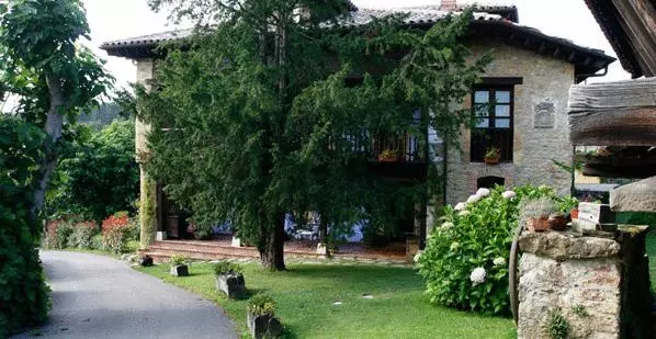 هتل La Quintana De Valdes