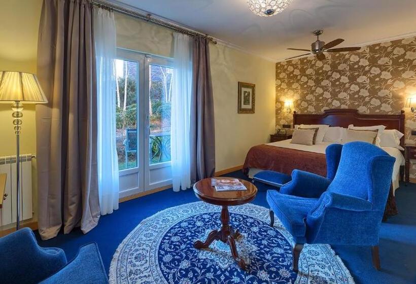 Отель Los Cinco Enebros