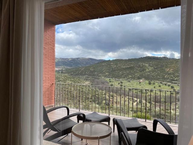 Отель Los Cinco Enebros