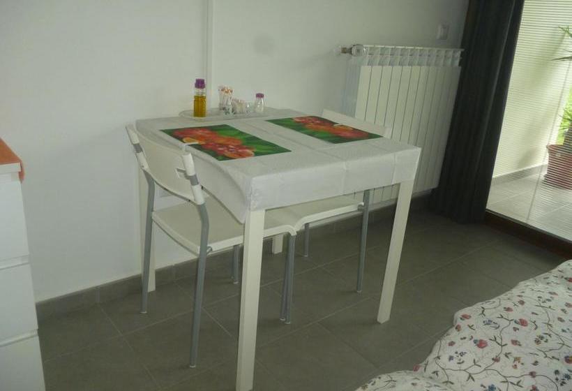 בית מלון כפרי Los Jardines De Lallosa