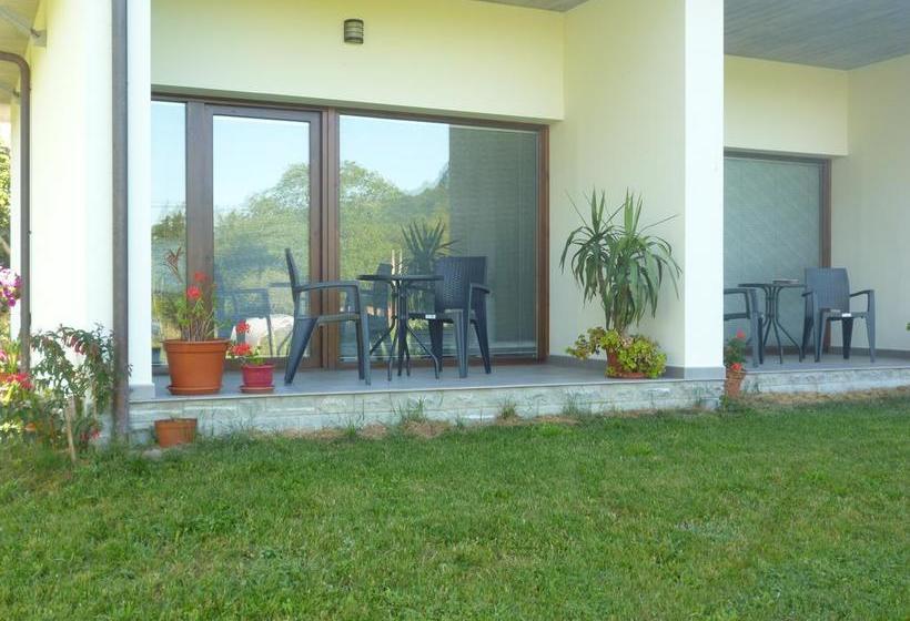 בית מלון כפרי Los Jardines De Lallosa