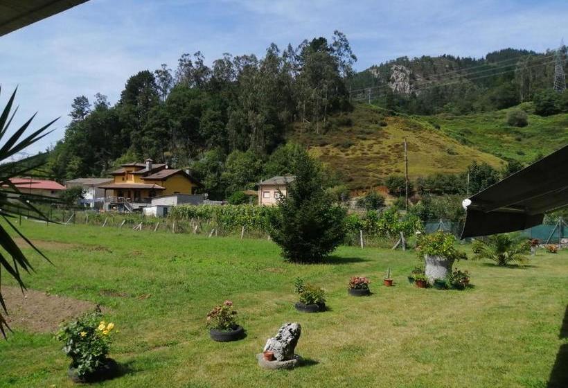 בית מלון כפרי Los Jardines De Lallosa