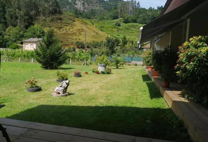 ホテル Los Jardines De Lallosa