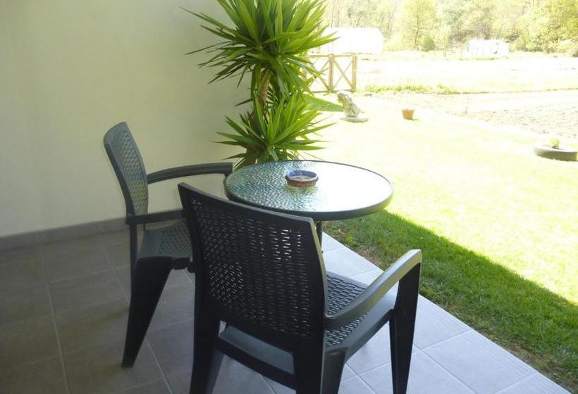 בית מלון כפרי Los Jardines De Lallosa